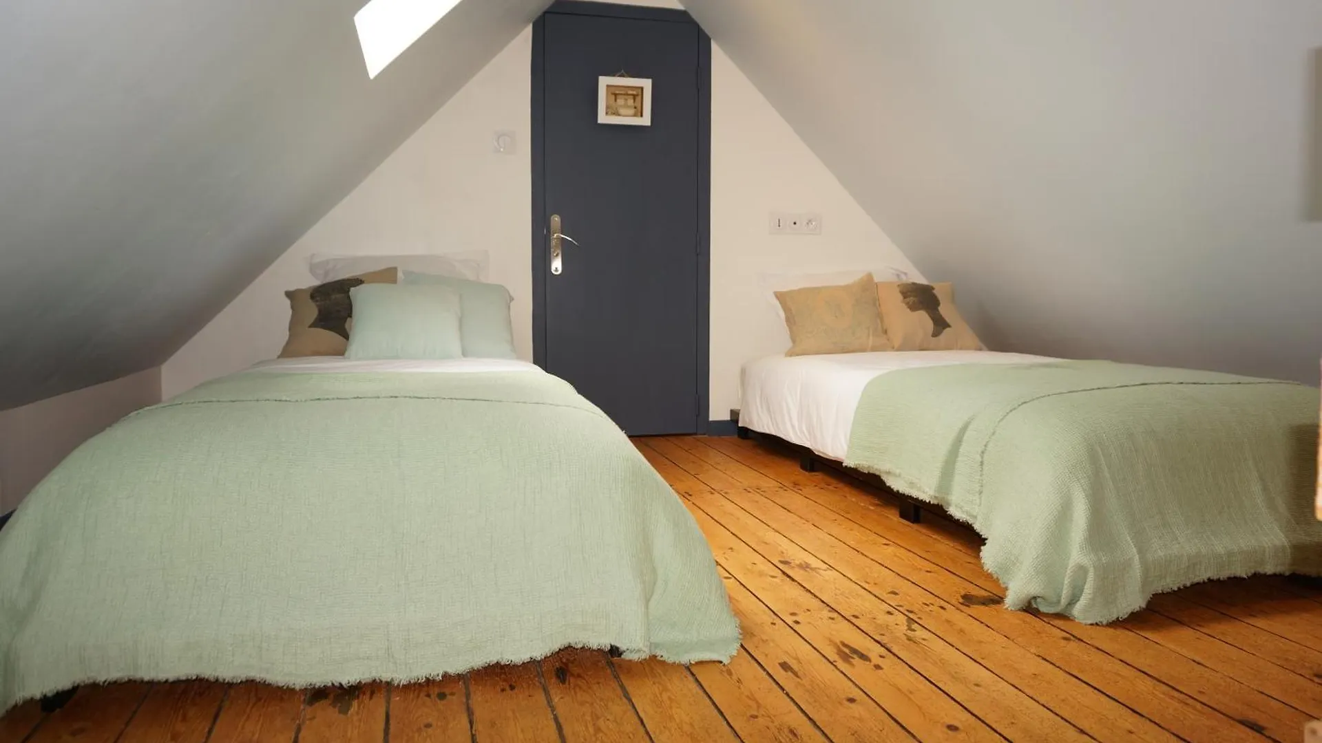 Ma Petite Maison Bretonne Guimiliau 0*,  France